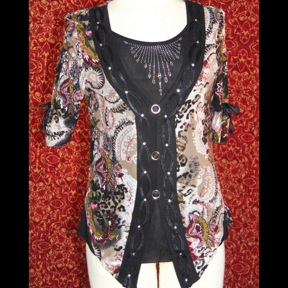 APPOINTMENTS black floral short sleeve blouse S✨